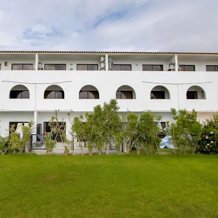 3 Minutes To The Beach, 2 Bedroom Amazing With Balcony, Bbq Grill And Pool 萨格里什