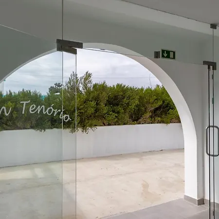 Appartement 3 Minutes To The Beach, 2 Bedroom Amazing With Balcony, Bbq Grill And Pool *