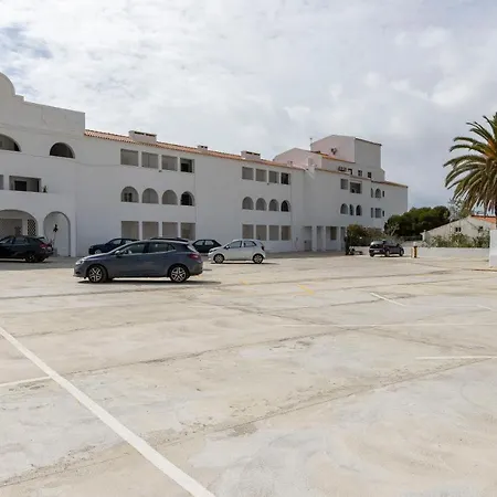 Daire 3 Minutes To The Beach, 2 Bedroom Amazing With Balcony, Bbq Grill And Pool Sagres