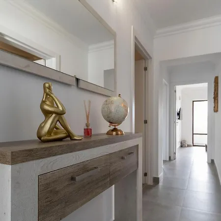 3 Minutes To The Beach, 2 Bedroom Amazing With Balcony, Bbq Grill And Pool Sagres