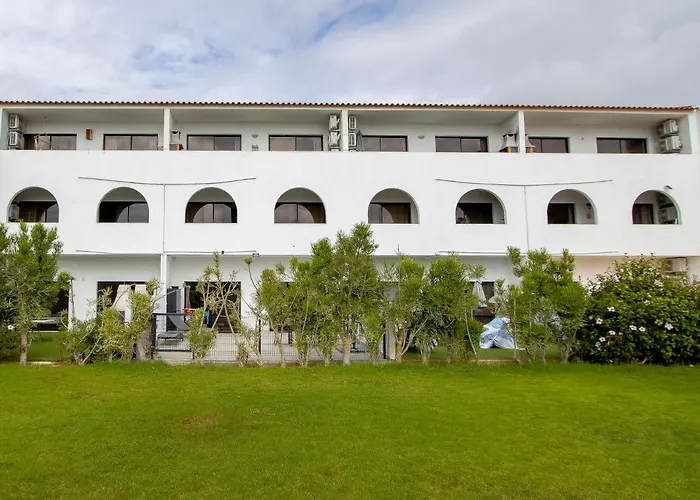 3 Minutes To The Beach, 2 Bedroom Amazing With Balcony, Bbq Grill And Pool Sagres