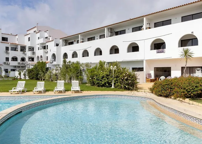 3 Minutes To The Beach, 2 Bedroom Amazing With Balcony, Bbq Grill And Pool Sagres