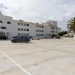 アパート 3 Minutes To The Beach, 2 Bedroom Amazing With Balcony, Bbq Grill And Pool サグレス