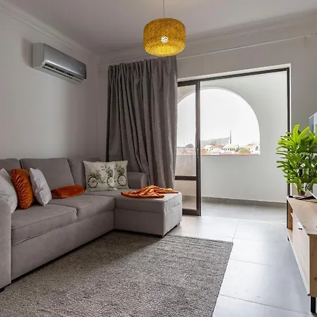 3 Minutes To The Beach, 2 Bedroom Amazing With Balcony, Bbq Grill And Pool Διαμέρισμα *