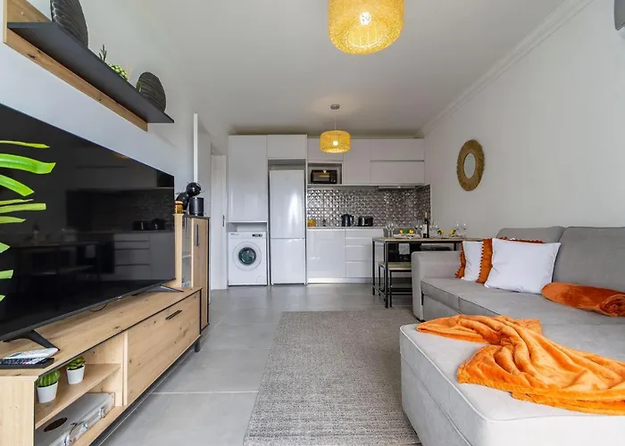 Apartamento 3 Minutes To The Beach, 2 Bedroom Amazing With Balcony, Bbq Grill And Pool *